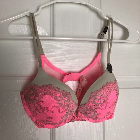 Victoria's Secret Other - Victoria's Secret Pink Lace Bombshell Plunge Bra